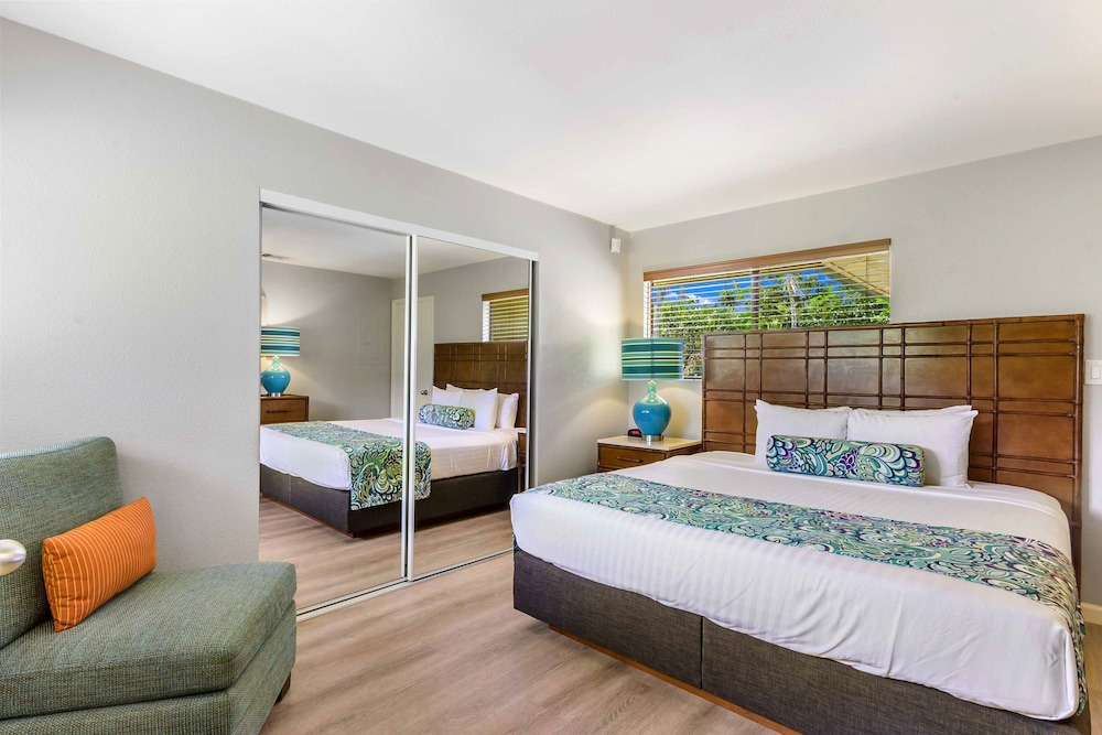 1 BEDROOM, SUITE