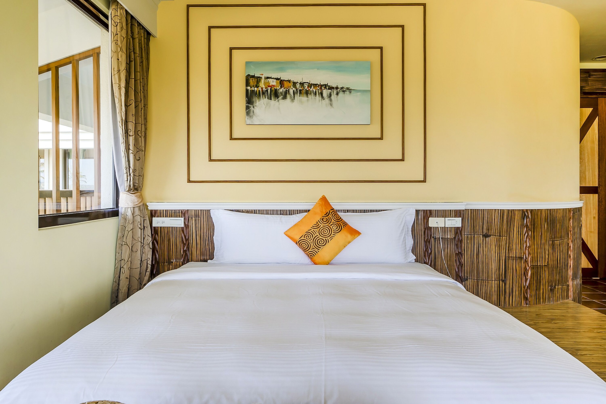 ROOM, KING BED, OCEAN VIEW
