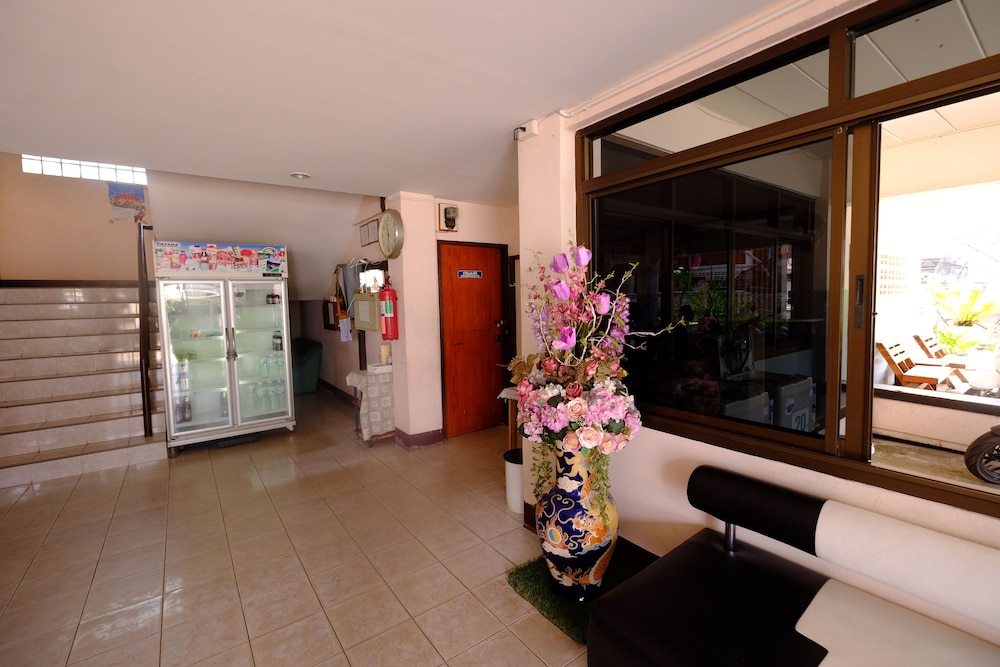 Lp Apartment 16/19