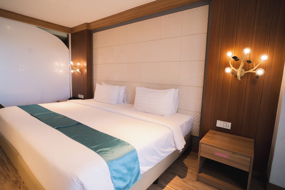 The Orchard Hotel Baguio 16/76