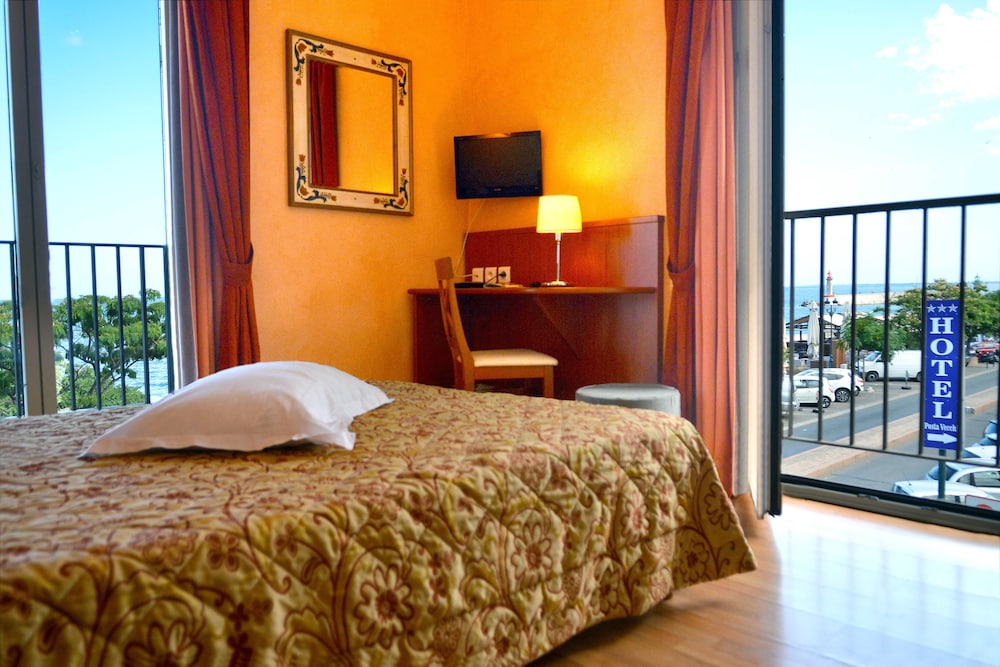 Hotel Posta Vecchia 43/84