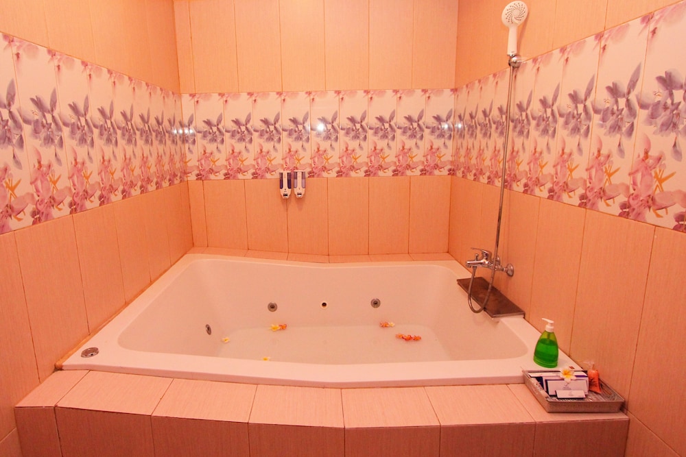 Lavender Villa And Spa 39/40