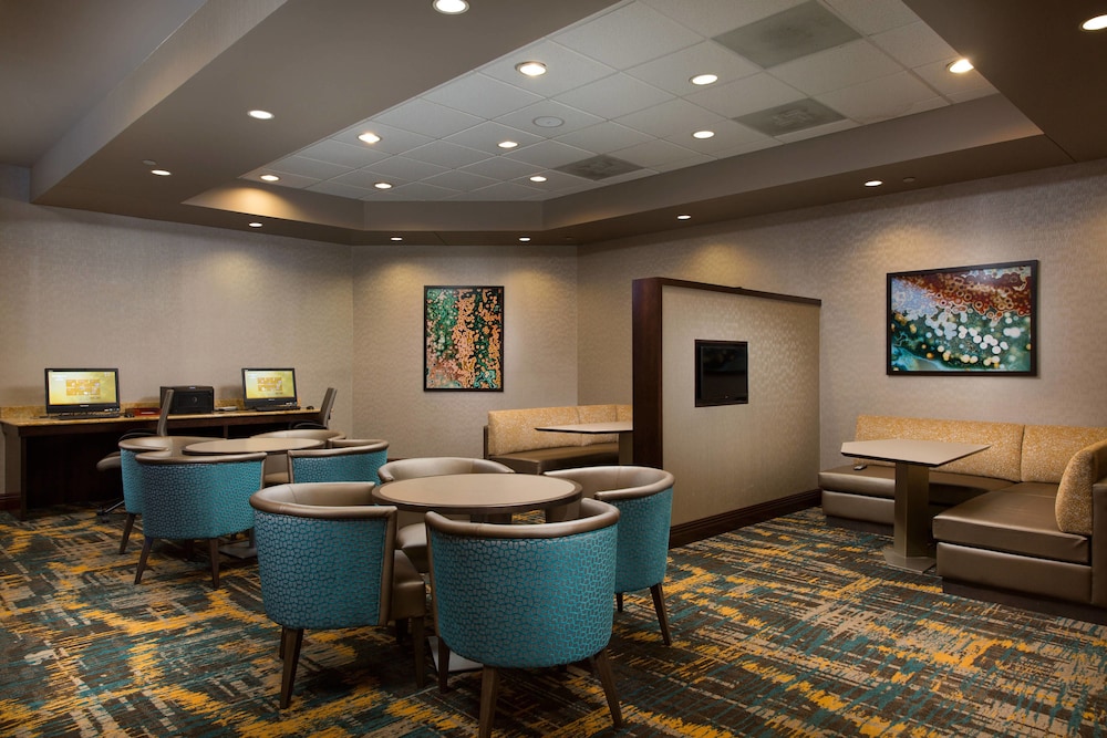 Residence Inn by Marriott Kansas City Airport 22/40