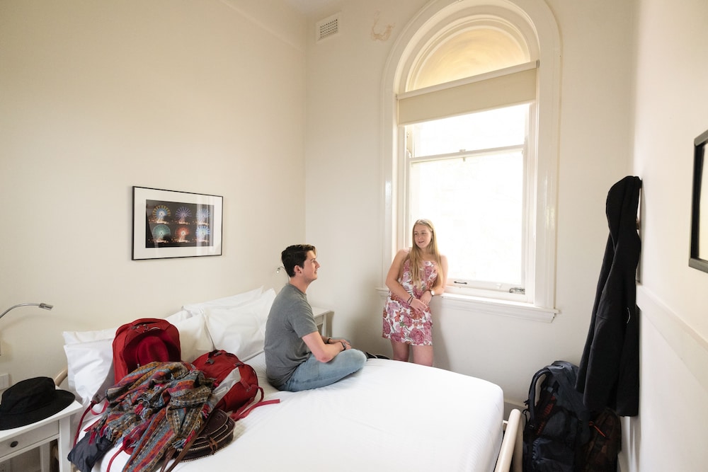 YHA Melbourne Central 15/35