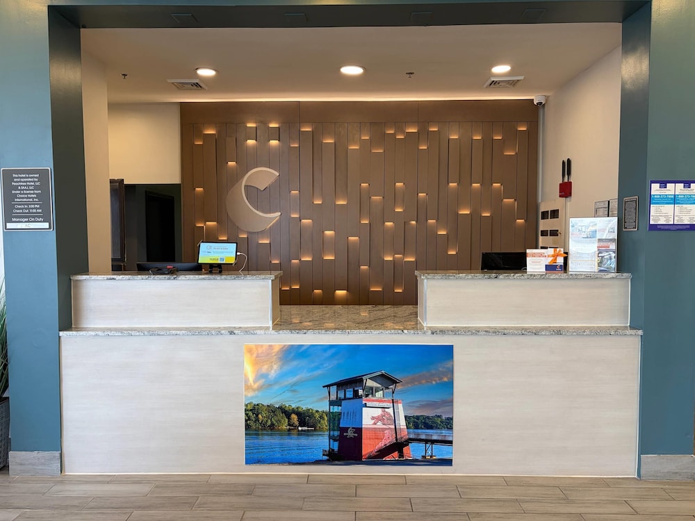 Comfort Inn & Suites Gainesville, GA 10/60