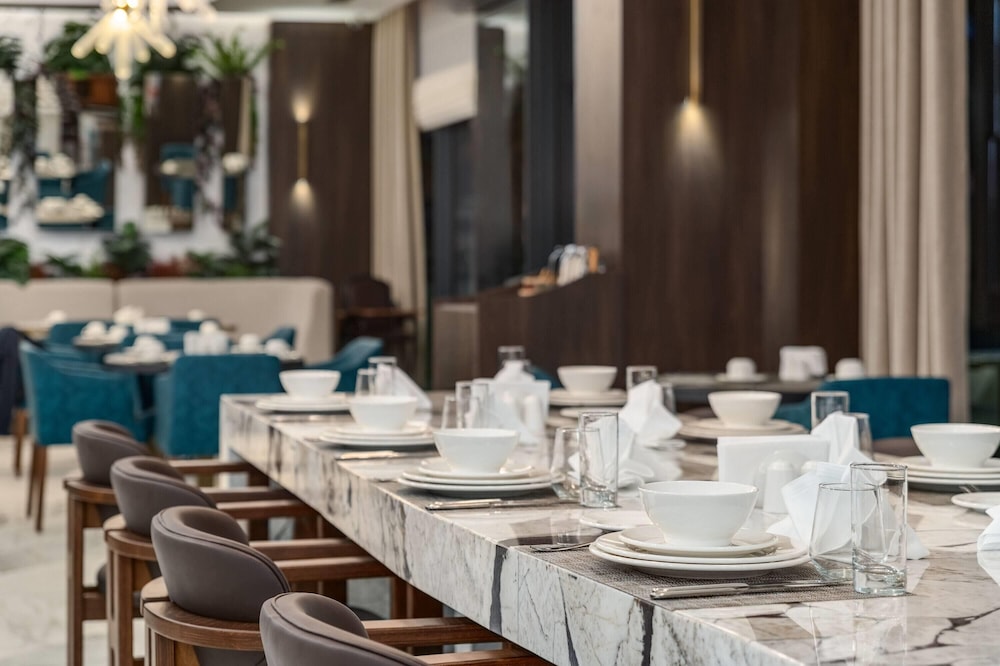 Ramada by Wyndham Istanbul Airport Arnavutkoy 49/68