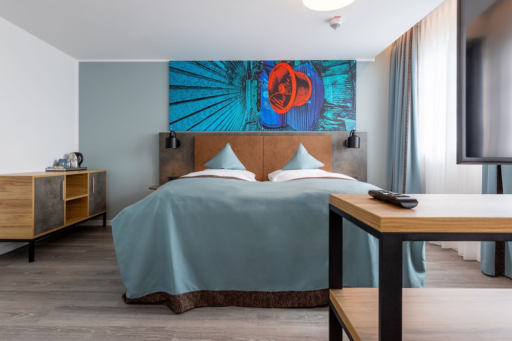 Trip Inn Living and Suites 16/42