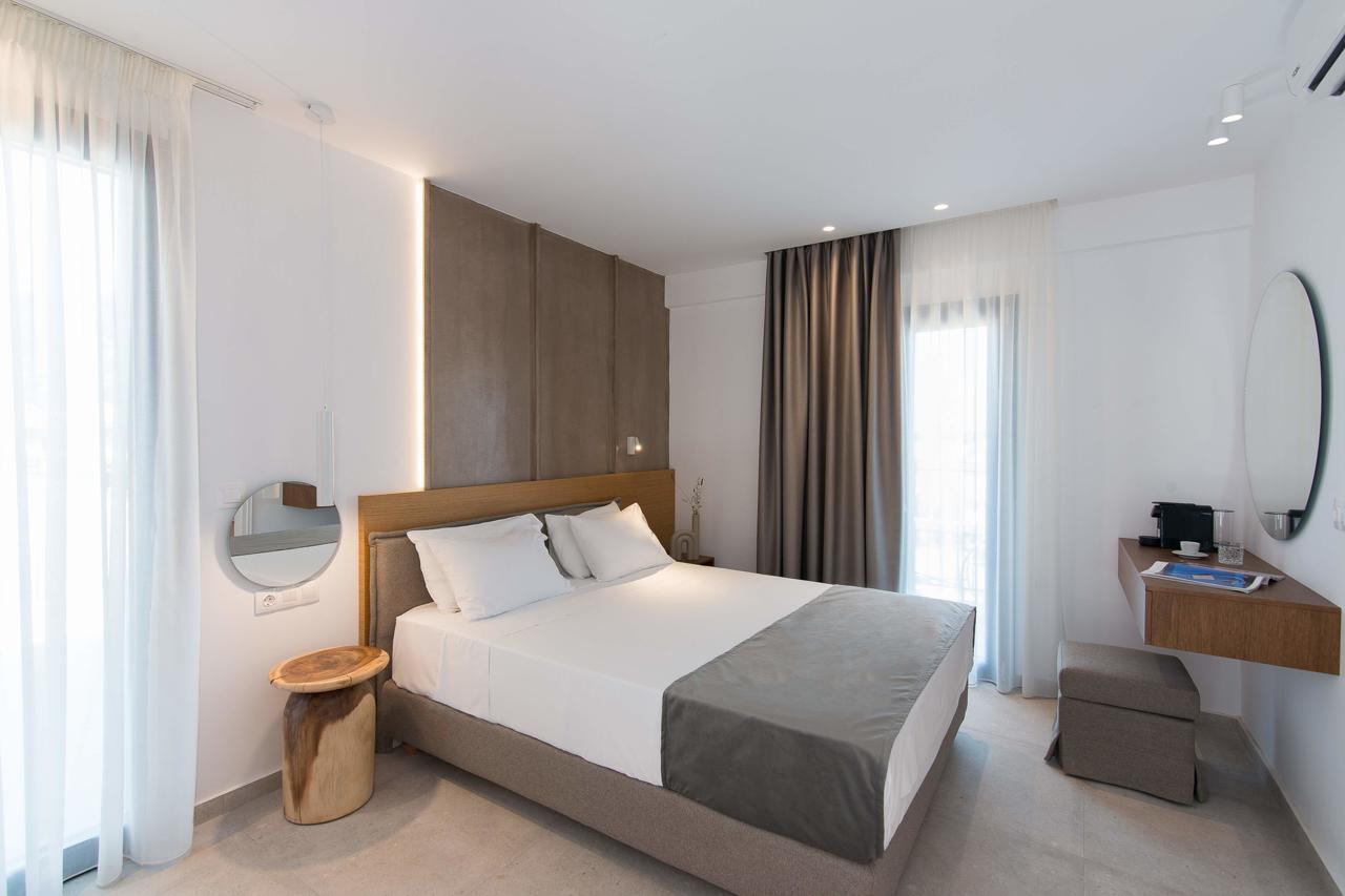 Nami Hotel & Suites 75/156