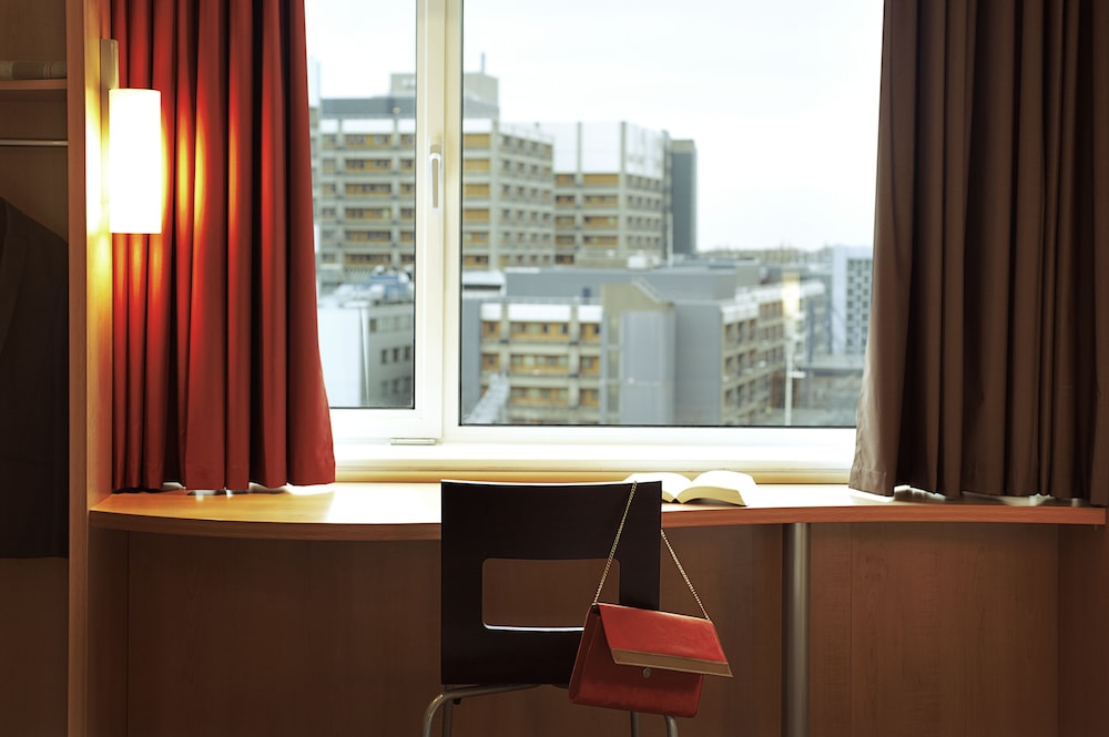 Ibis Barcelona Centro Sagrada Familia 58/70