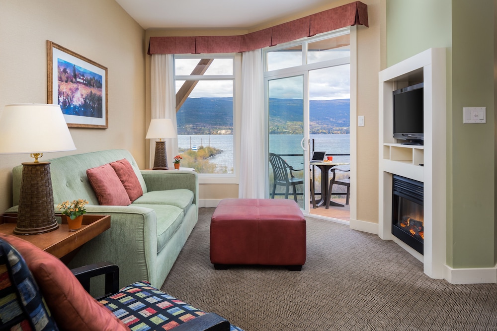 Summerland Waterfront Resort Spa 46/72