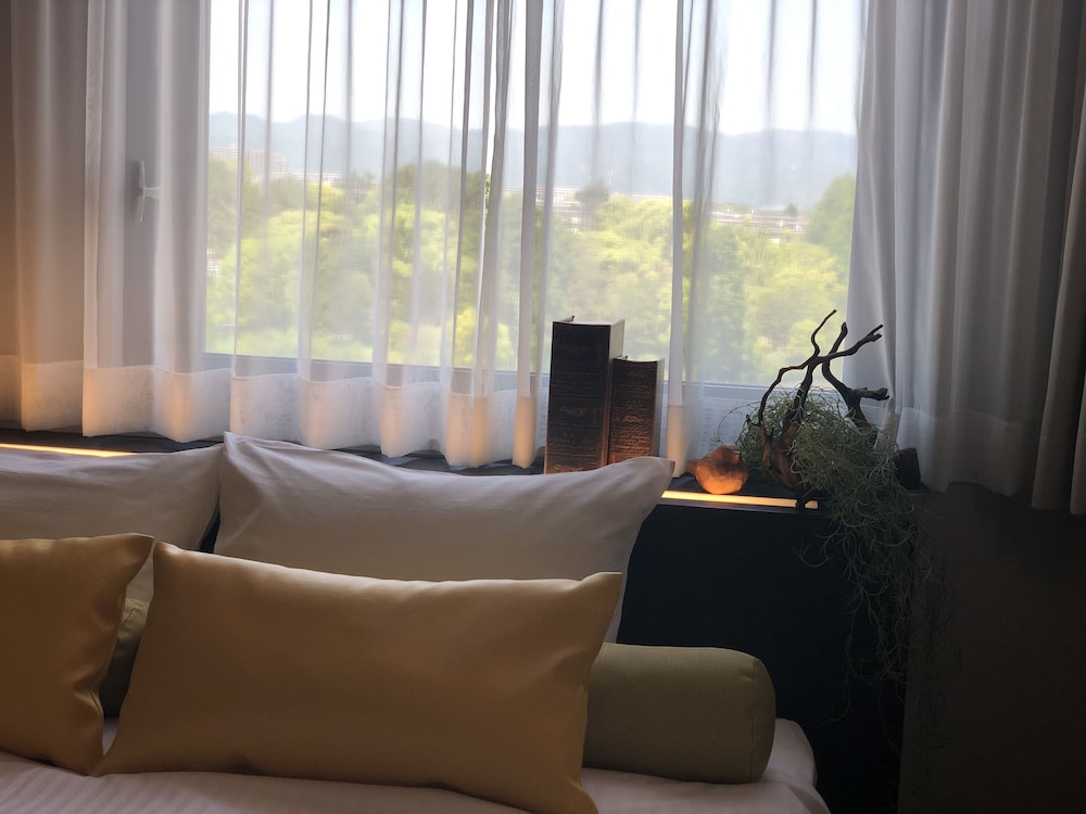Crystal Hotel Minami Senri 51/54