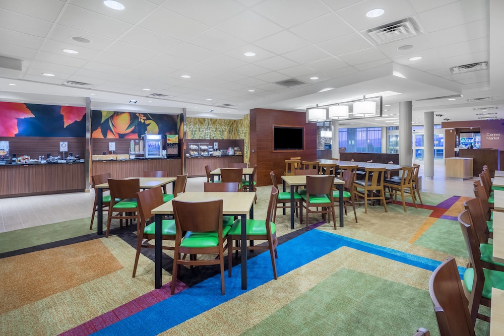 Fairfield Inn And Suites By Marriott Bloomsburg 28/31