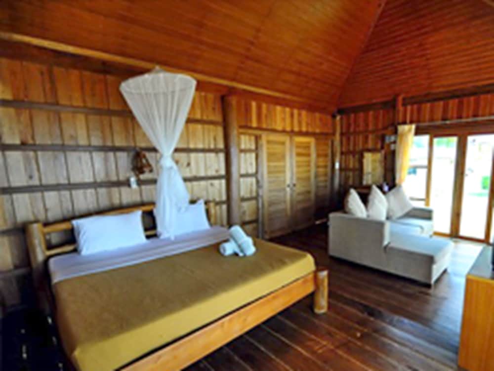 Thiw Son Beach Resort 12/70