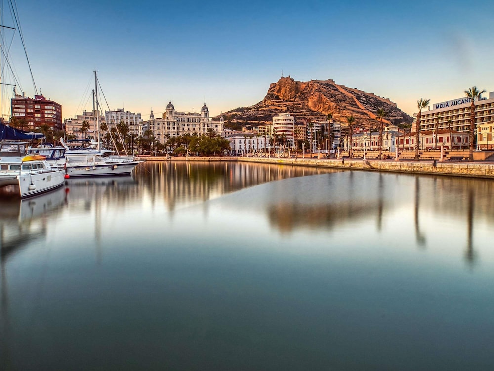 Ibis Alicante 54/60