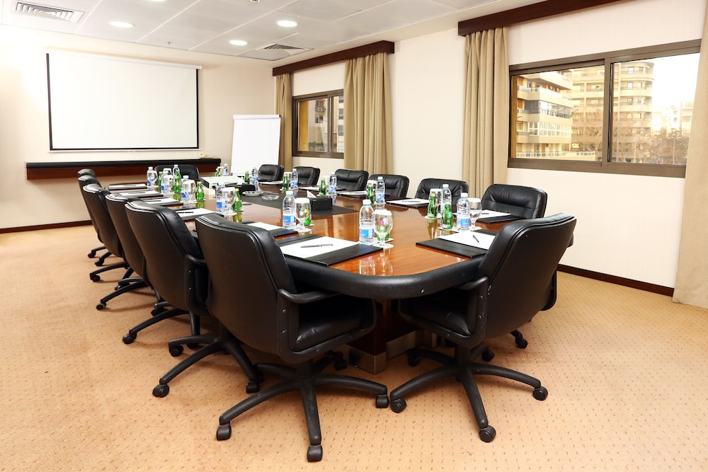 Ramada Plaza by Wyndham Beirut Raouche 31/34