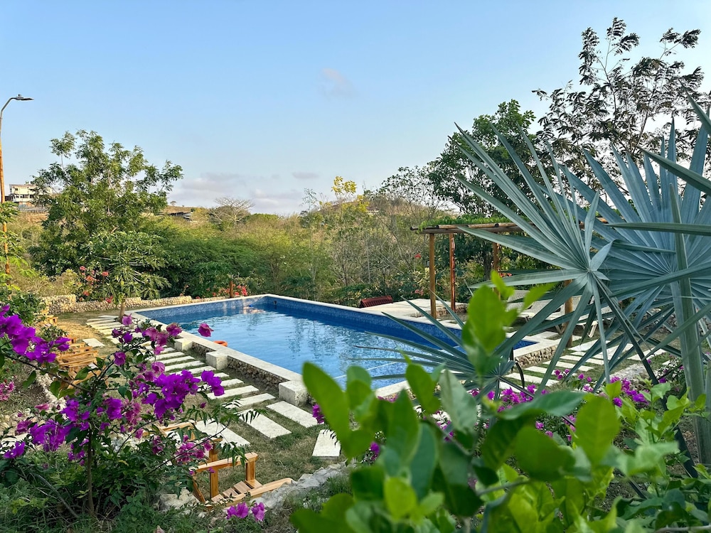 Eco Hotel Summer Usiacuri 34/47