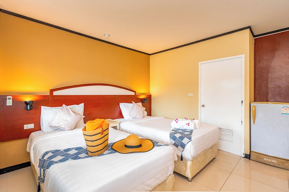 Outdoor Inn Kata Hotel 36/50