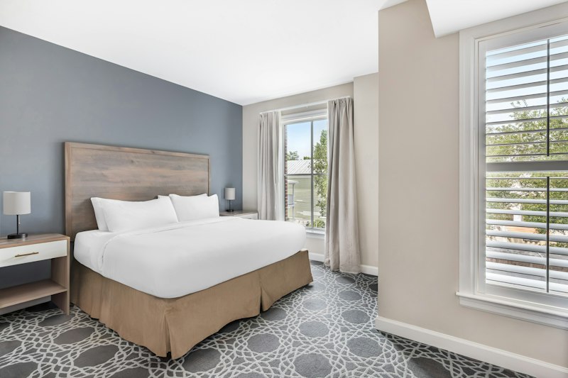 Hilton Vacation Club King 583 Charleston 9/33