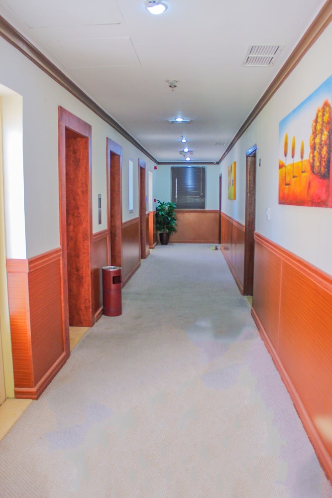 Bravo Royal Hotel Suites 33/43