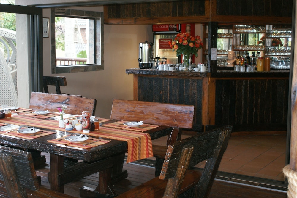 Ndiza Lodge & Cabanas 33/50