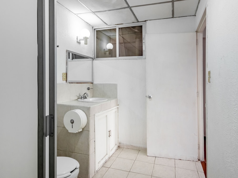 Hotel Halley 30/30