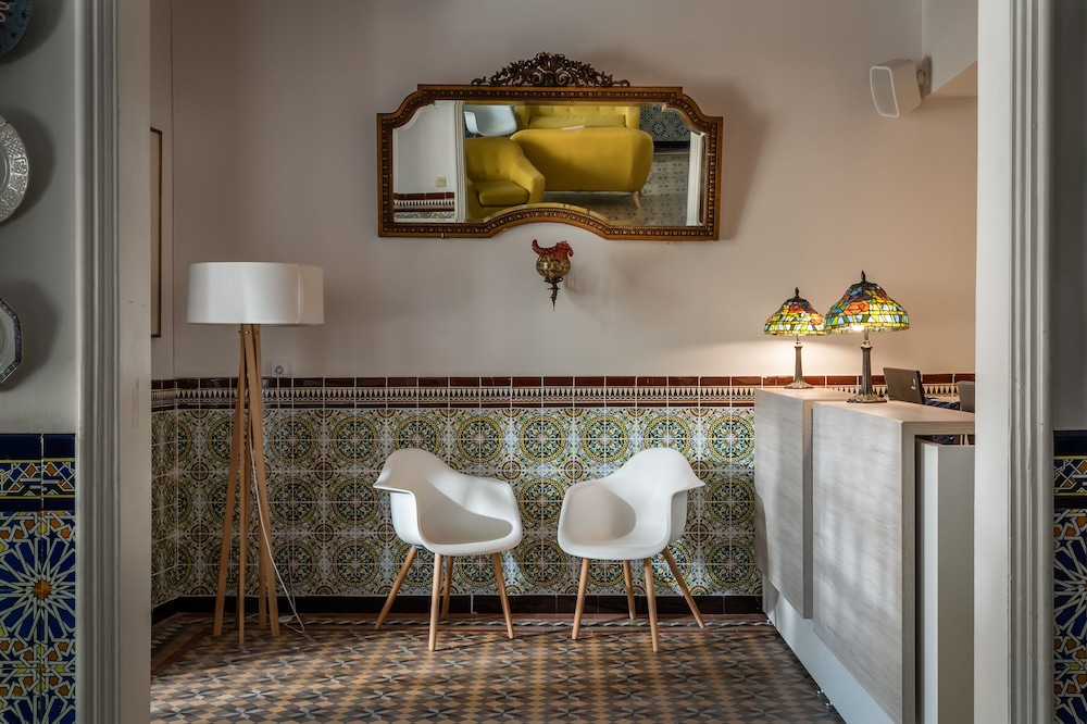 Hotel Medium Renaixenca 12/50