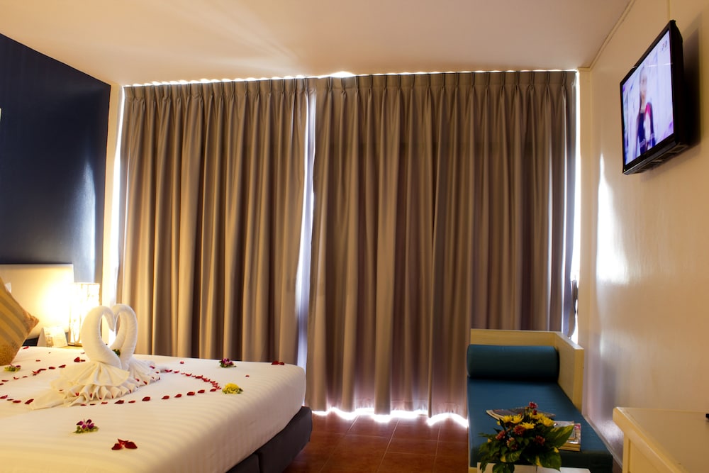 On Hotel Phuket 39/71