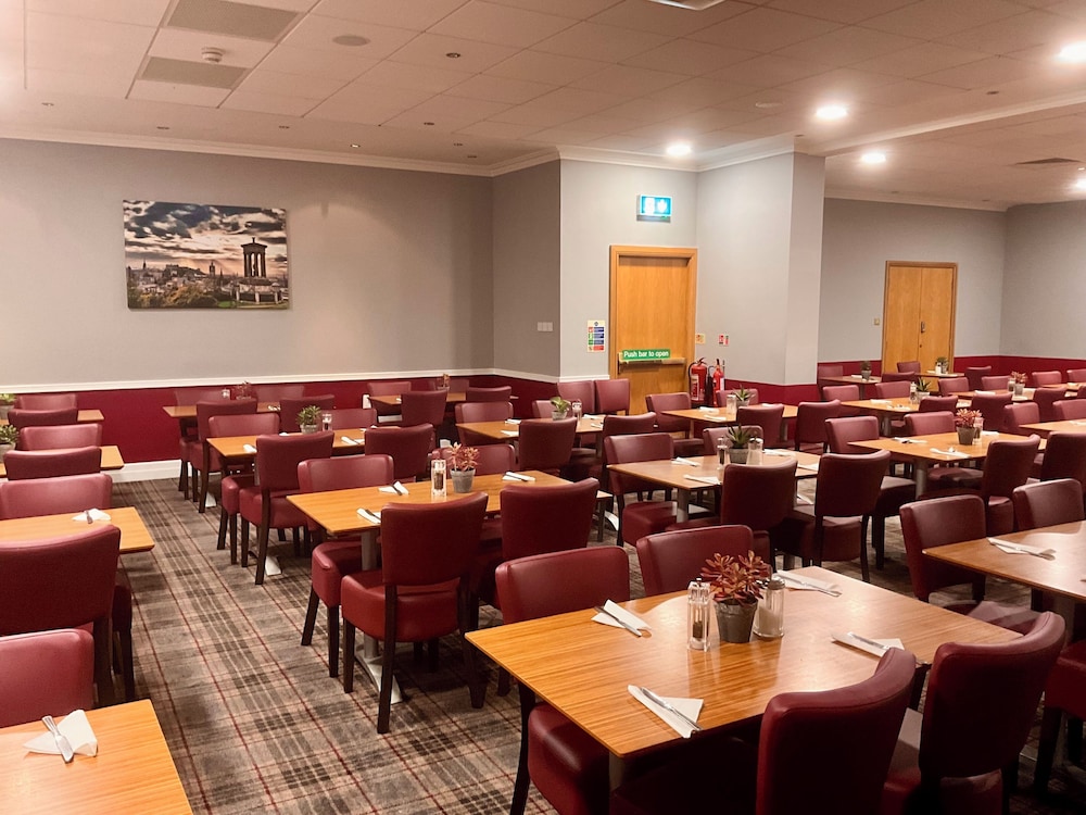 Britannia Edinburgh Hotel 50/57