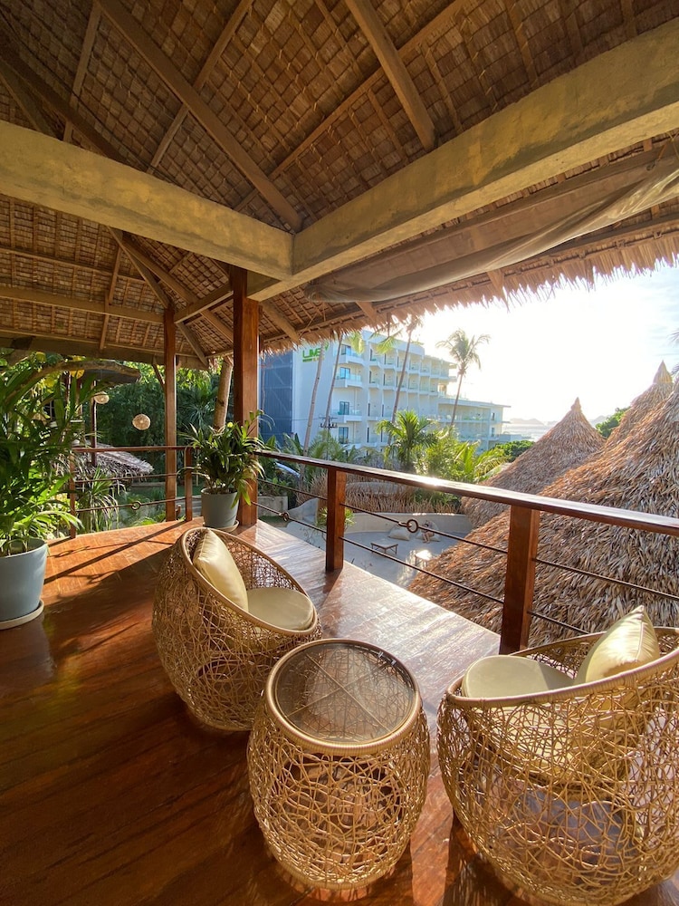 Bluemango Rooms & Villas 44/50