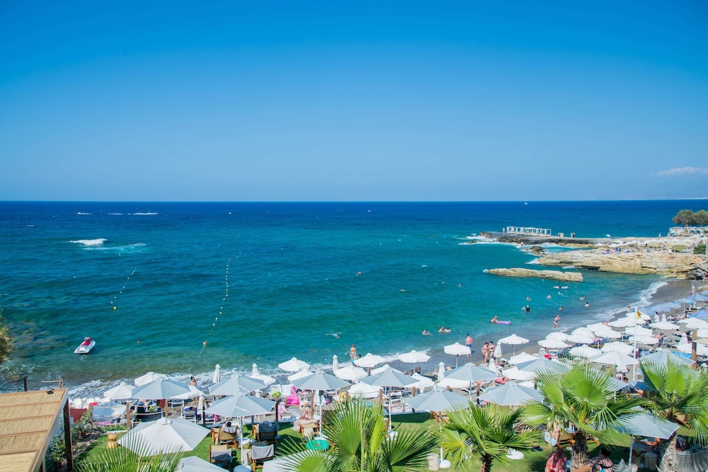 Golden Beach Hotel 43/49