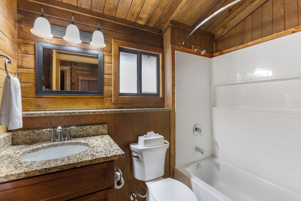 Kohls Ranch Lodge 54/57