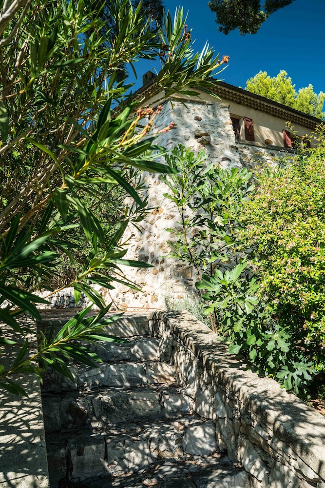 Domaine De Saint Clair 28/31