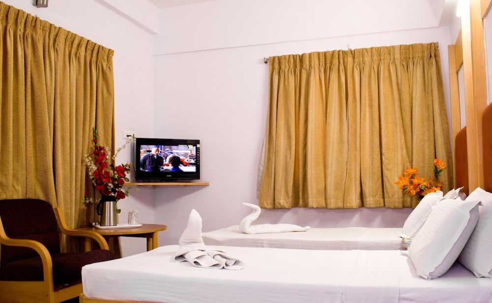 HOTEL RAJADHANE 12/53
