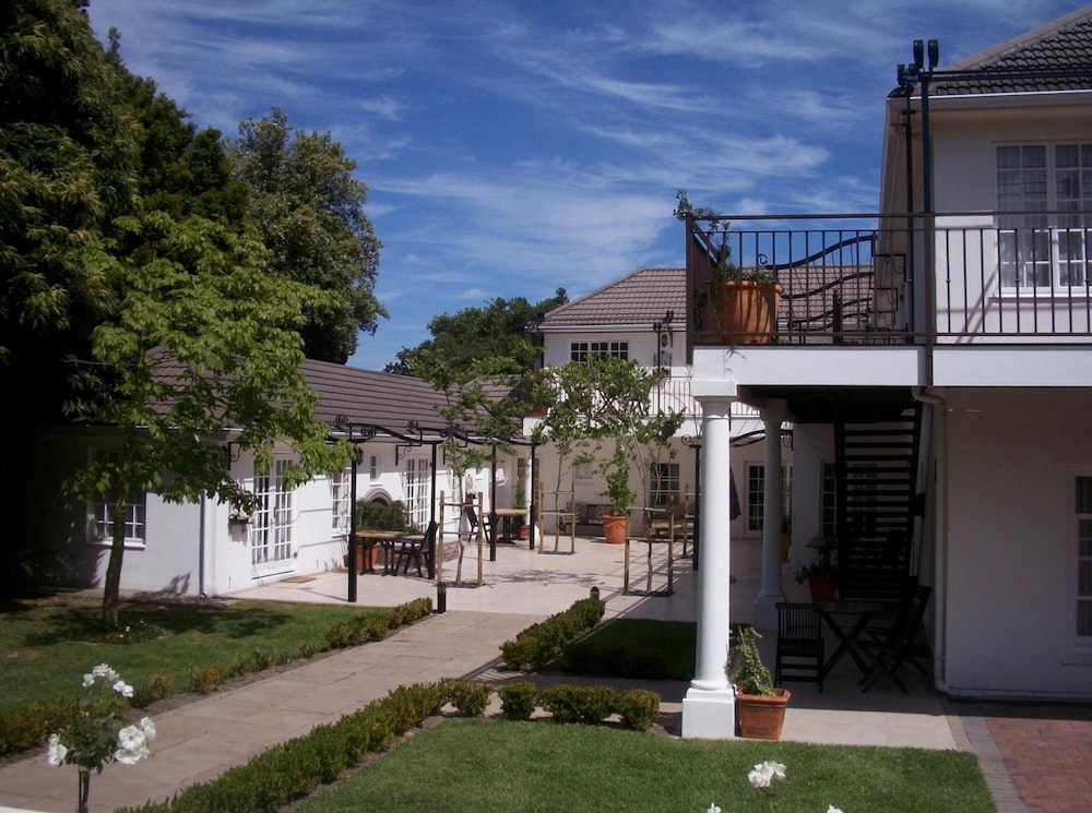 White Lodge Constantia Guest House 57/59