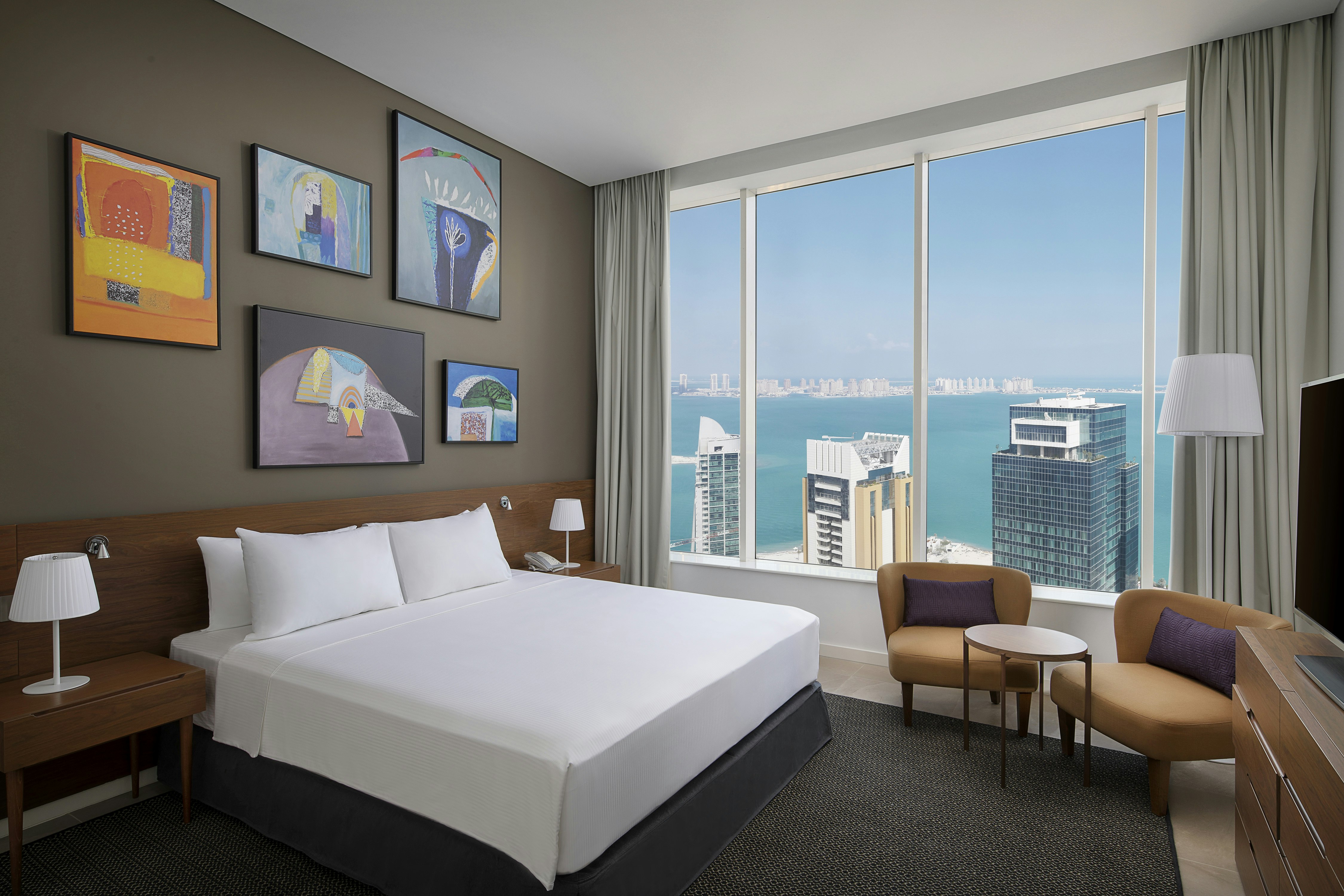3 Bedrooms, Sky, Sea View
