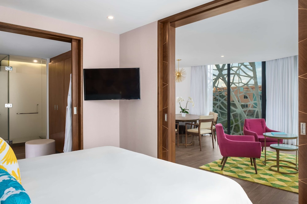 The Fives Downtown Hotel And Residences Curio Collection 27/91
