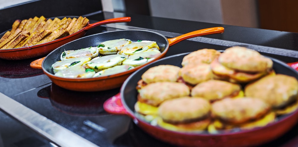 Hyatt Place Cincinnati/Blue Ash 9/28