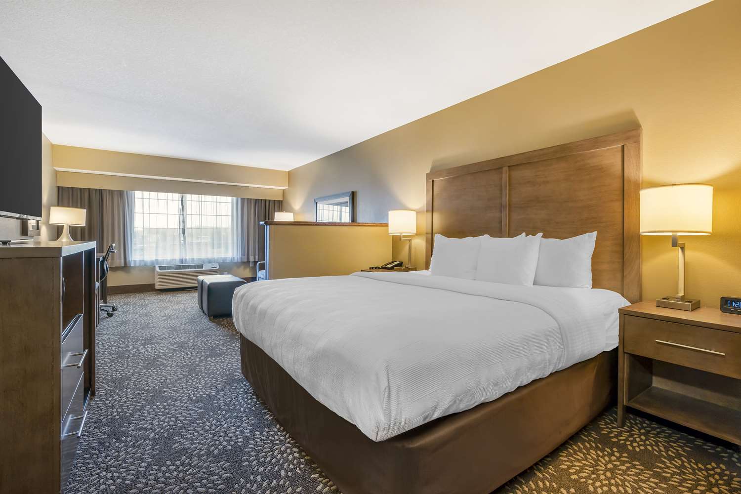 Room, King Bed, Sofa, Bathtub, Accessible