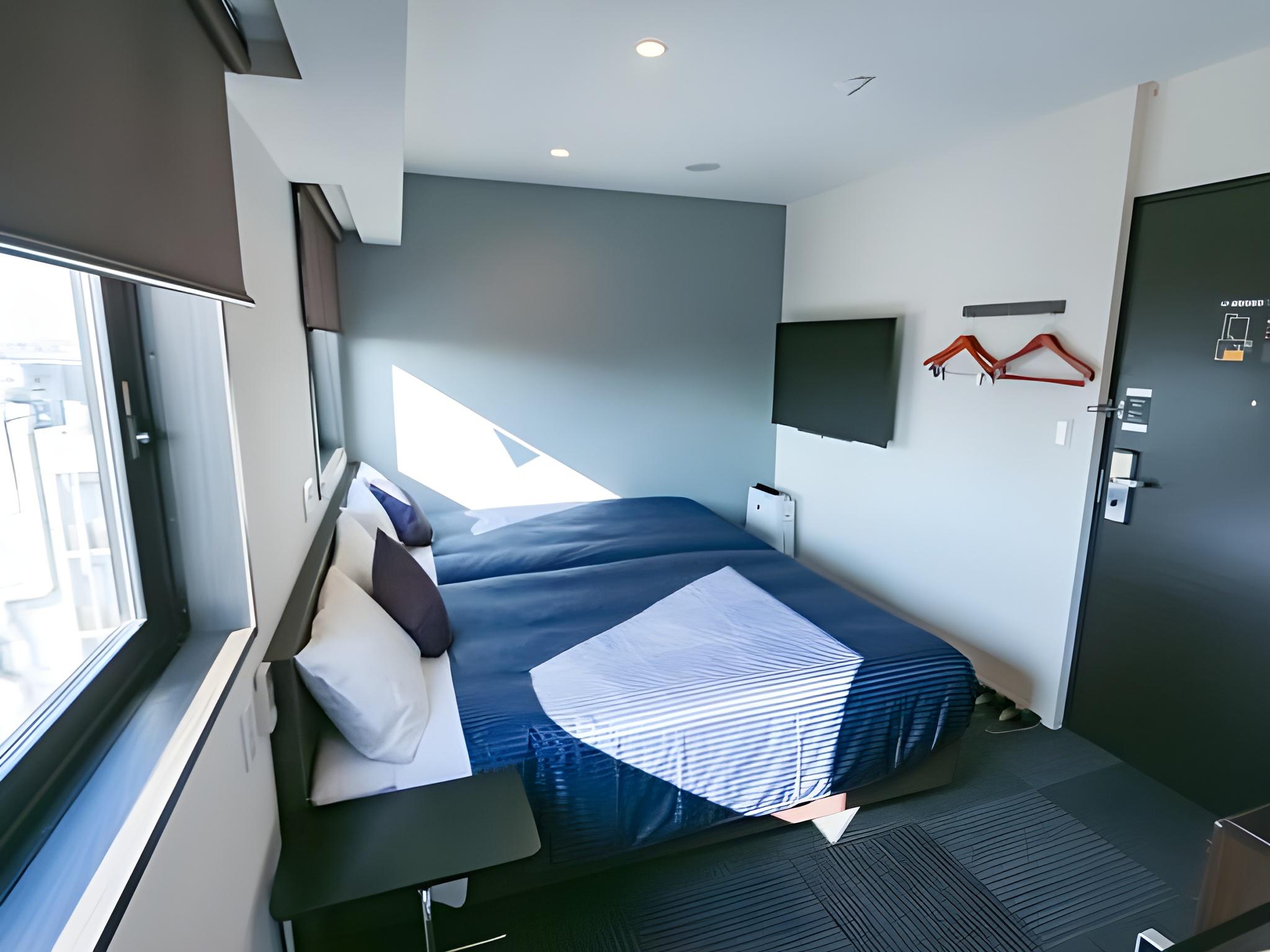 Semi Room, Twin Beds, Smoking