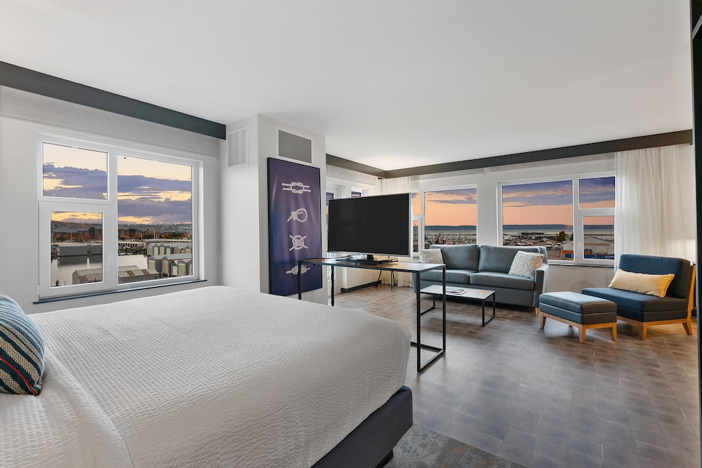 Hotel Indigo Seattle Everett Waterfront 32/61