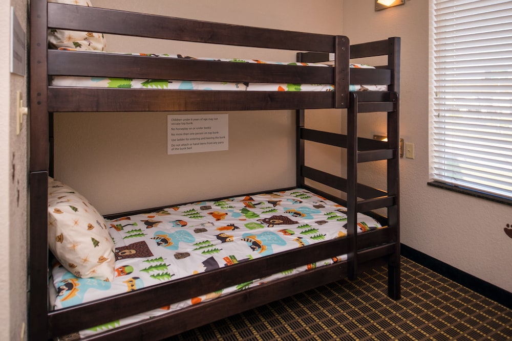 Holiday Inn Express Hotel And Suites Pittsburg 56/73