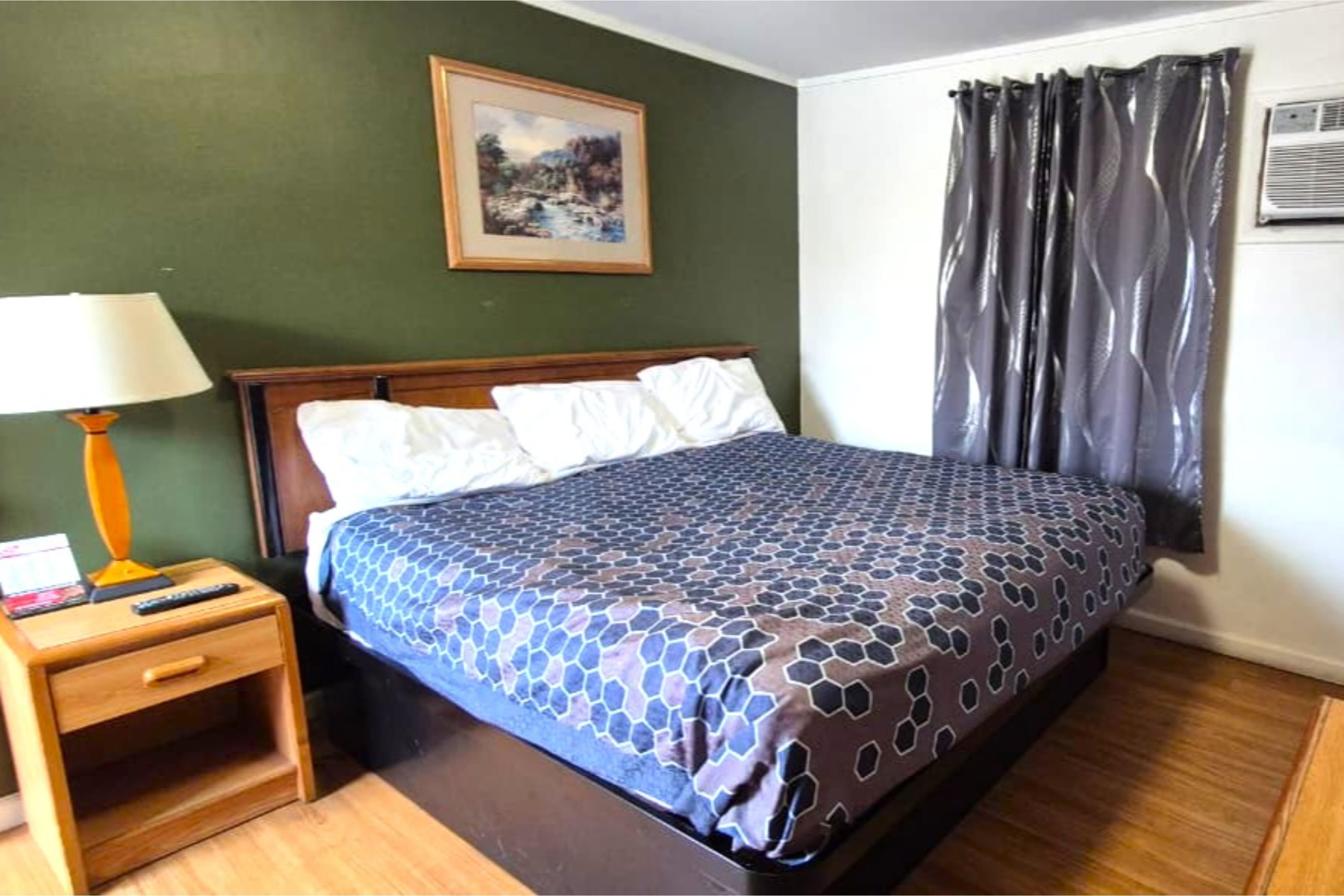Economy Inn Cadillac MI by Hotel O 22/42