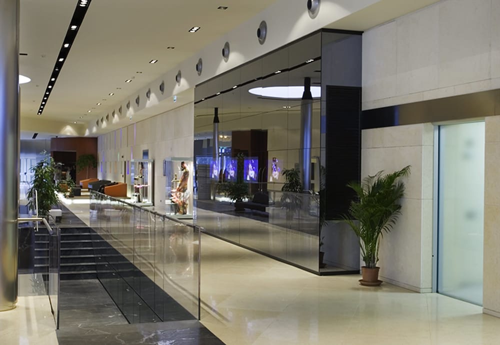 Lobby at Unahotels T Hotel Cagliari, CAGLIARI