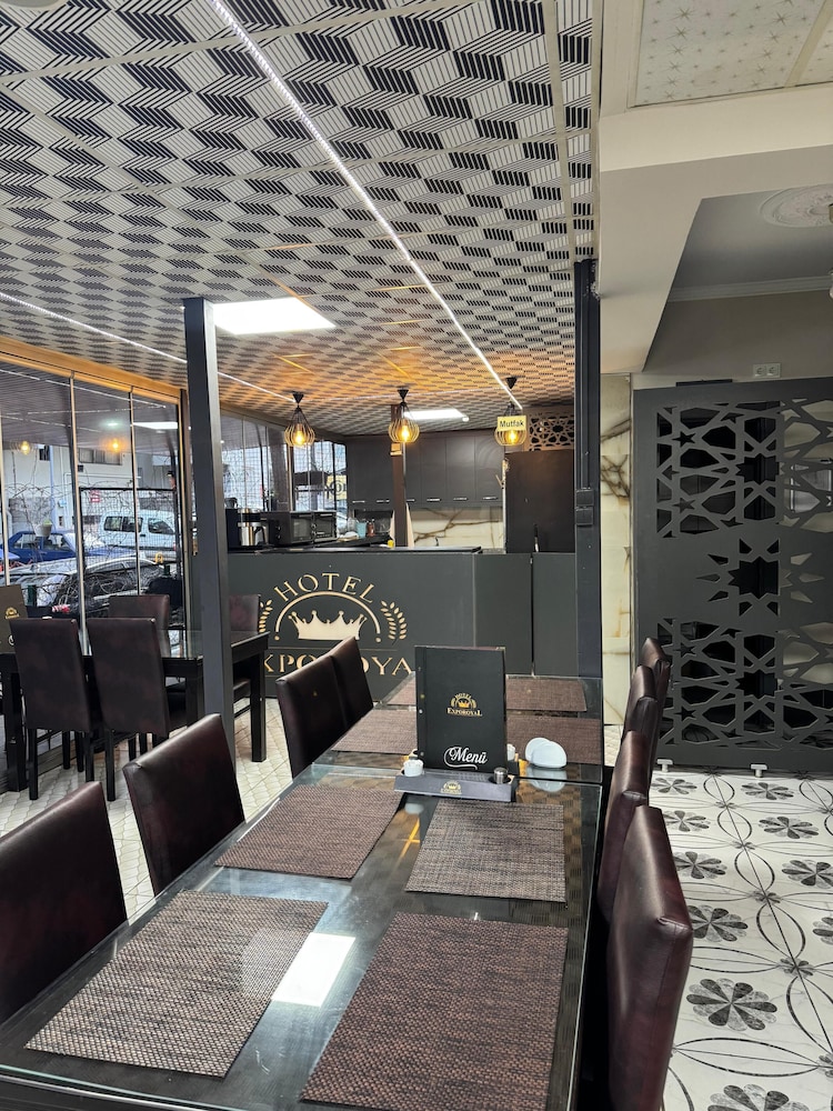 Exporoyal Hotel 34/41