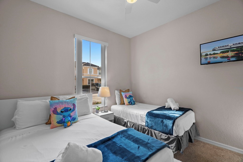 Regal Oaks Resort Vacation Townhomes by IDILIQ 43/89