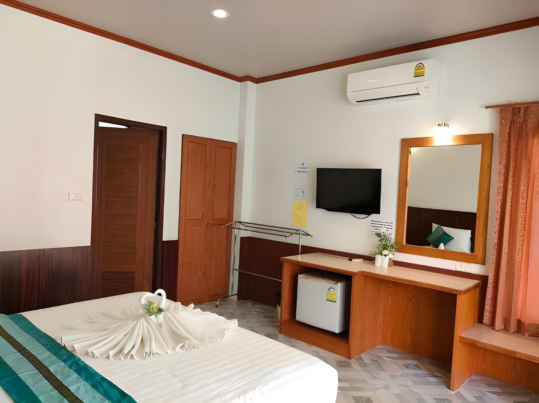2 BEDROOMS, GRAND, BUNGALOW