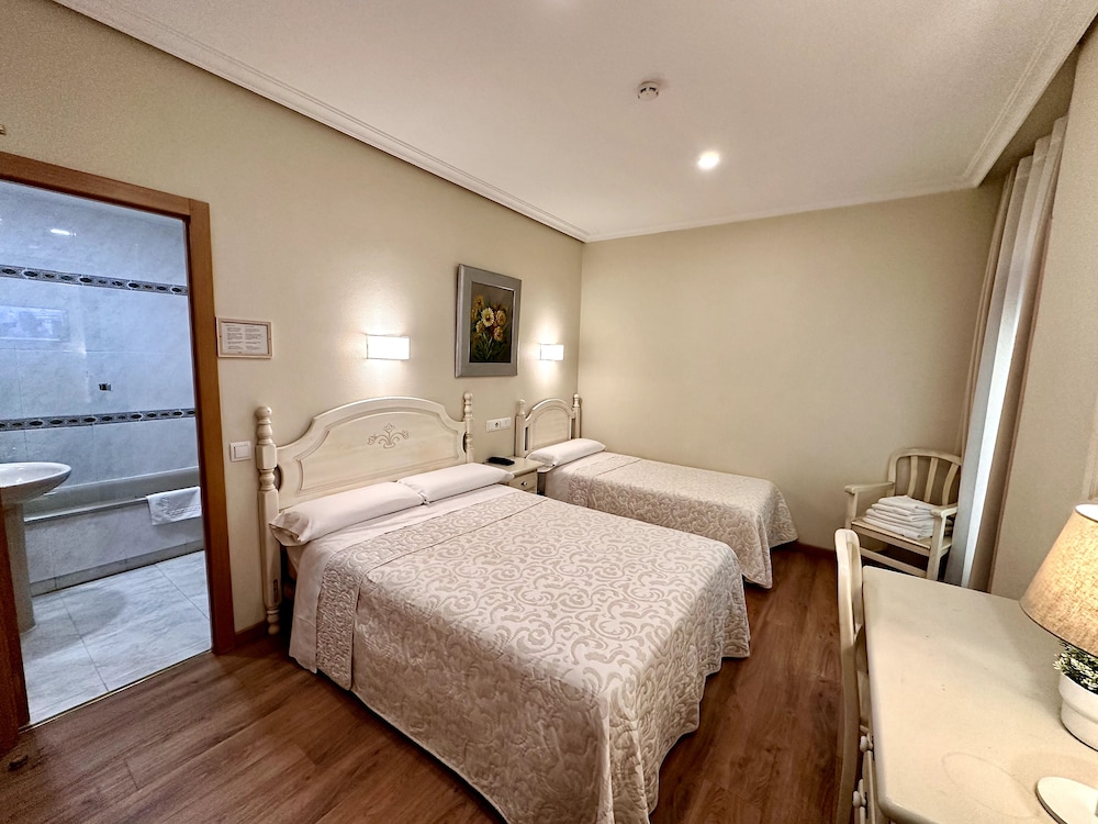 Hostal Toledo 10/50