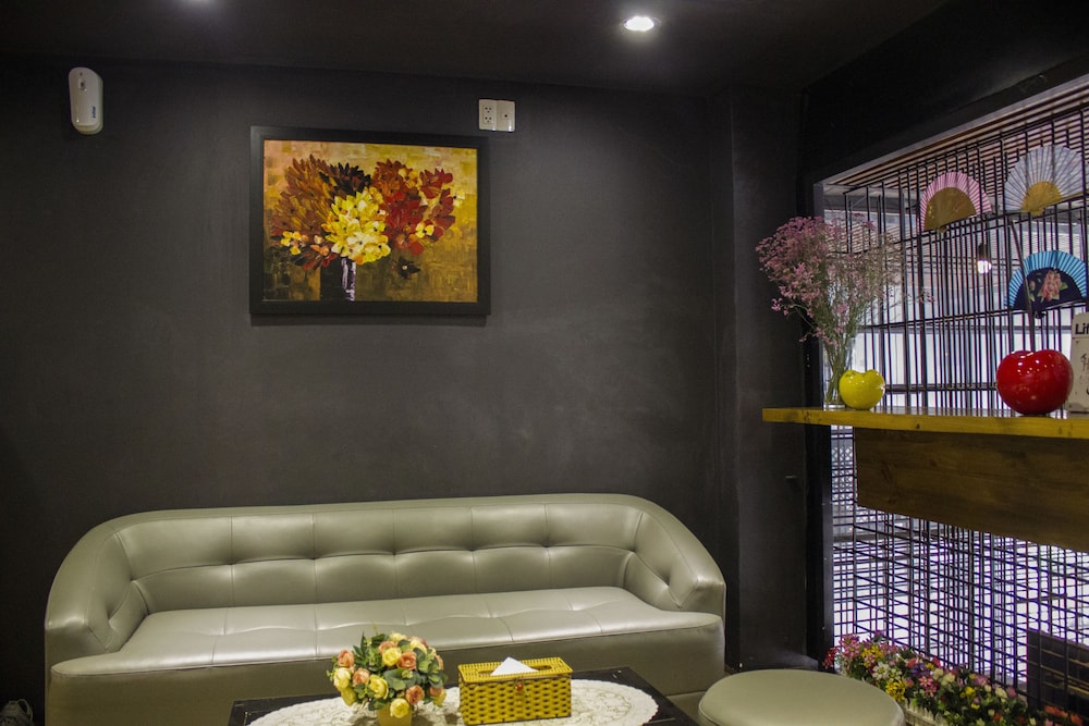 Golden Queen Aparthotel 44/63