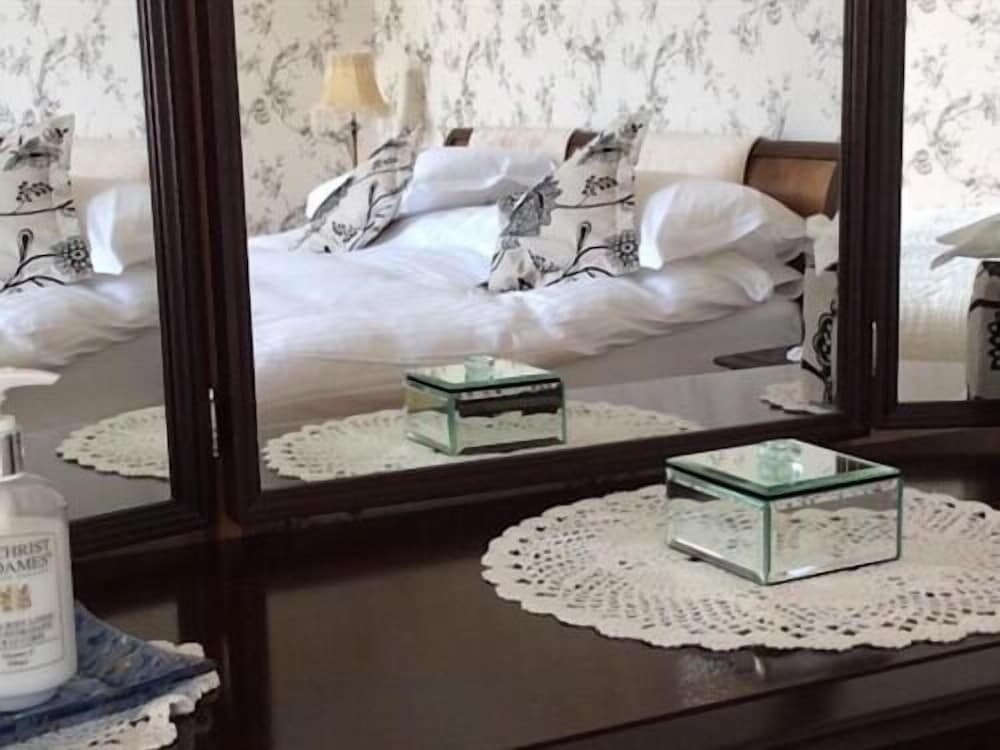 Whashton Springs Farmhouse B&B 16/16