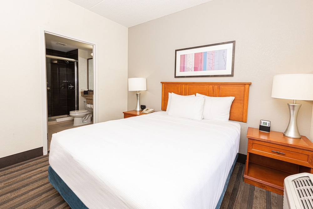Hyatt House Chicago Schaumburg 16/50